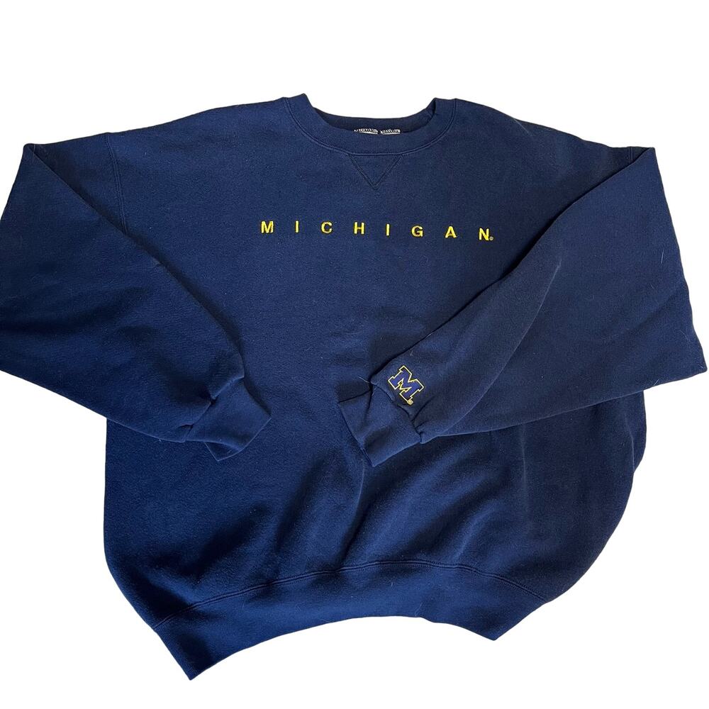 Embroidered Michigan Pullover size XL
